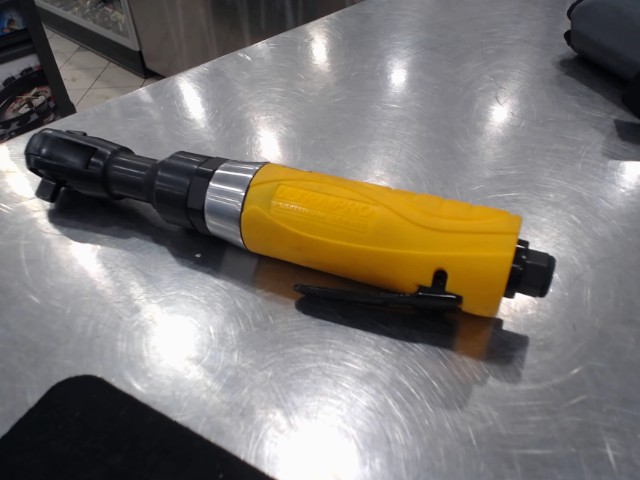 Ratchet a air 3/8