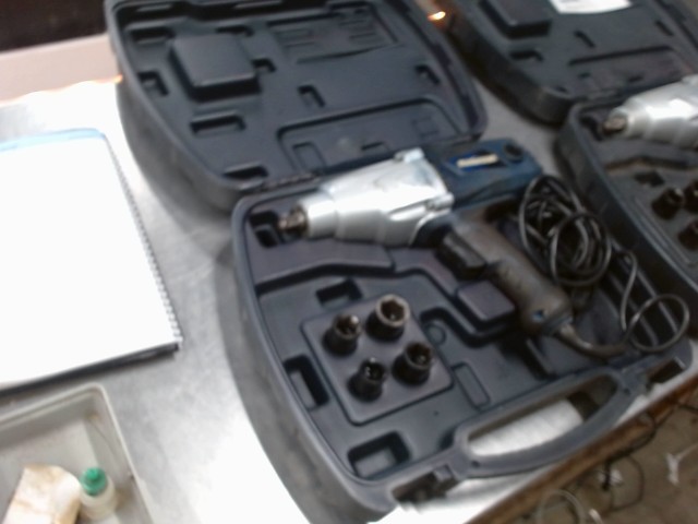 Impact wrewnch 1/2'' a fil