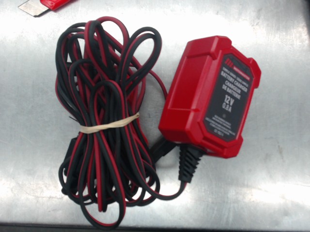 Chargeur de batterie 12v 0.8a