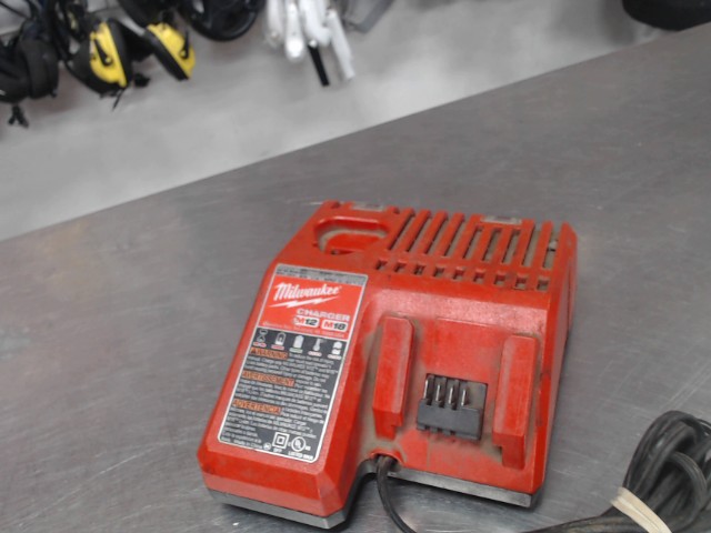 Chargeur batterie pour drill