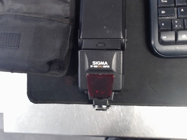 Sigm camera flash