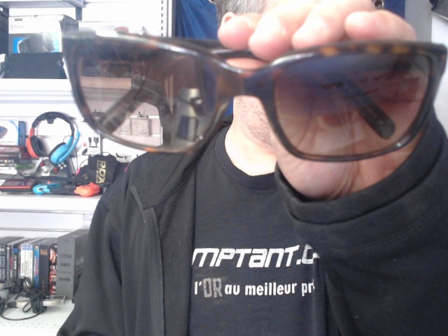 Lunette prada avec etuis