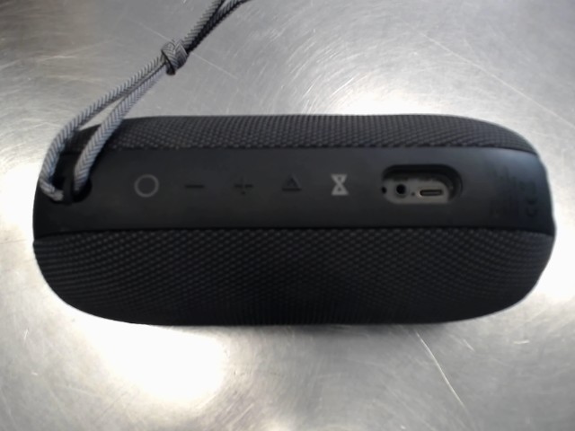 Monster bluetooth speaker