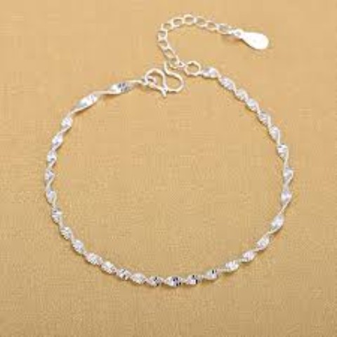 Braslet en argent 2.4g�