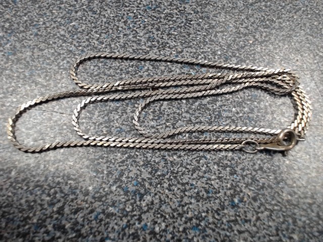 Chaine en argent