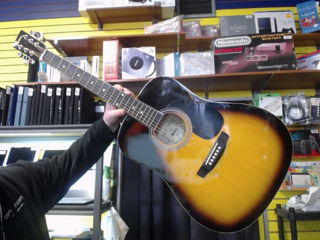 Guitare acoustique sunburst