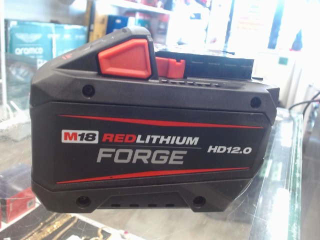 Battery milwaukee forge hd12.0ah