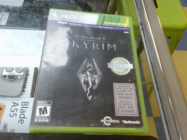 The elder scrolls v skyrim on xbox 360