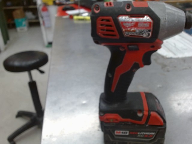 Impact avec batterie 5.0h