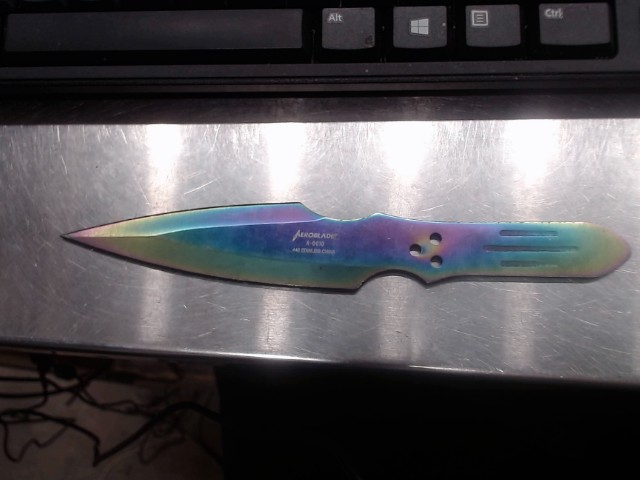 Aeroblade kunai chroma