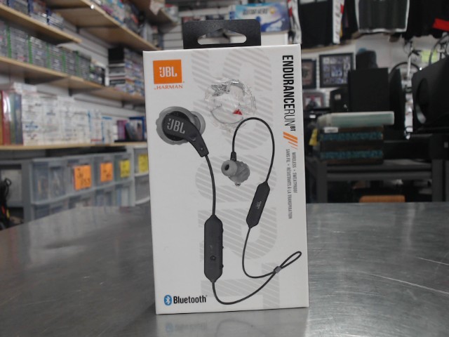 Paire d'ecouteur neuf dans boite