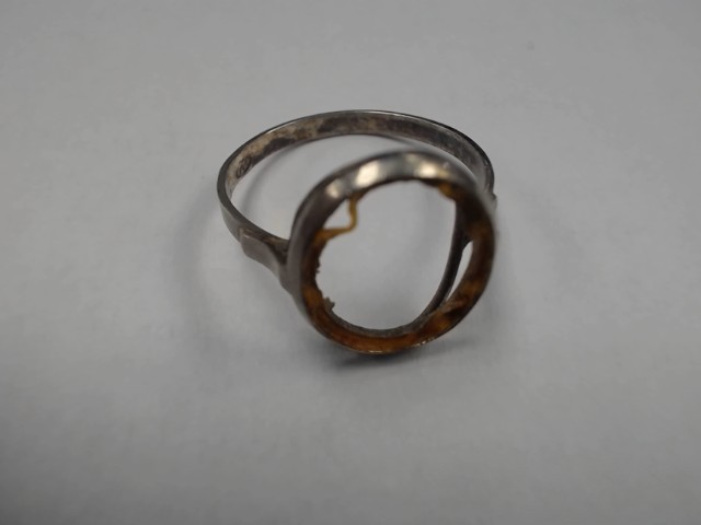 Bague manque la pierre