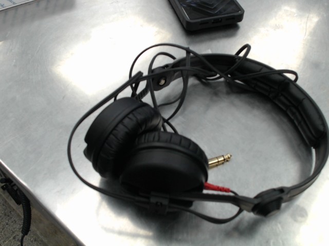 Ecouteurs filaire dj