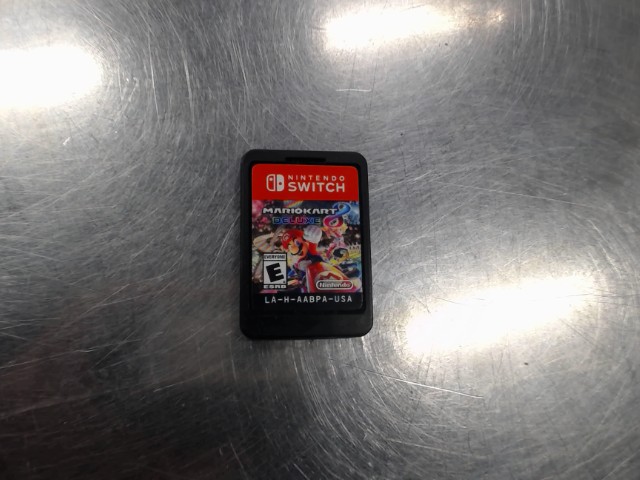 Mario kart 8 deluxe