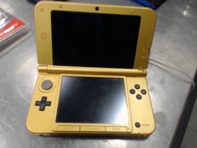 Console + charge 3ds xl