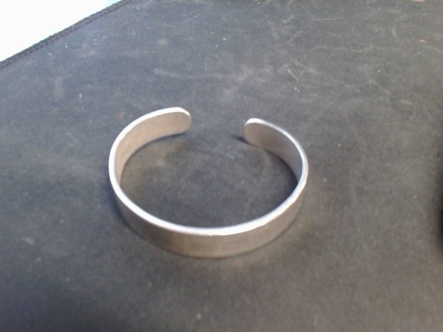 Barcelet simplen en argent