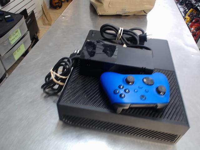 Xbox one + 1 manette + fils