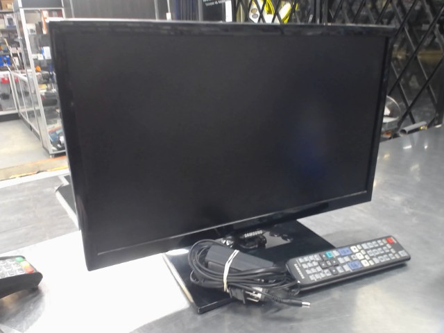 Tv 22� + power + manette