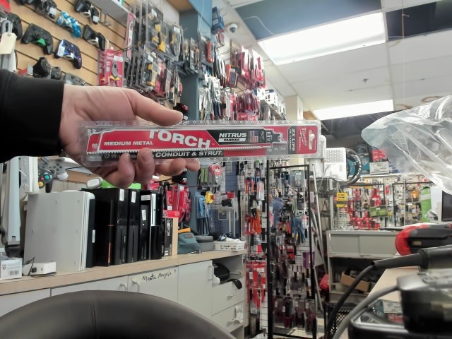 Pk blade nitr carb strut