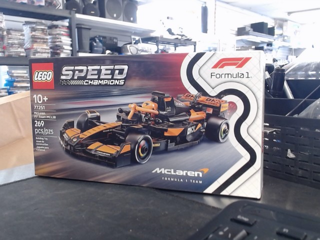 Mclaren f1 team mcl38