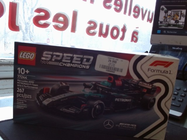 Mercedes-amg petronas f1 team