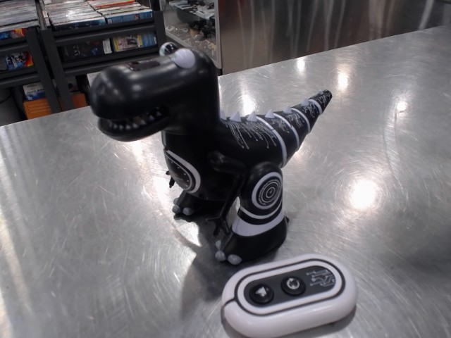 Petit dinausaure teleguider