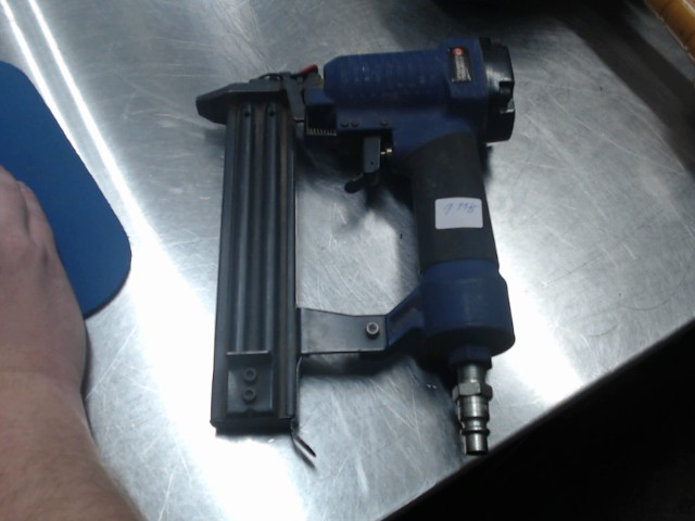 Campbell hausefield finishing nailgunair