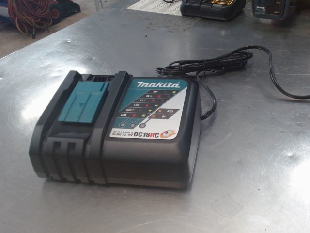 Chargeur batterie pour drill