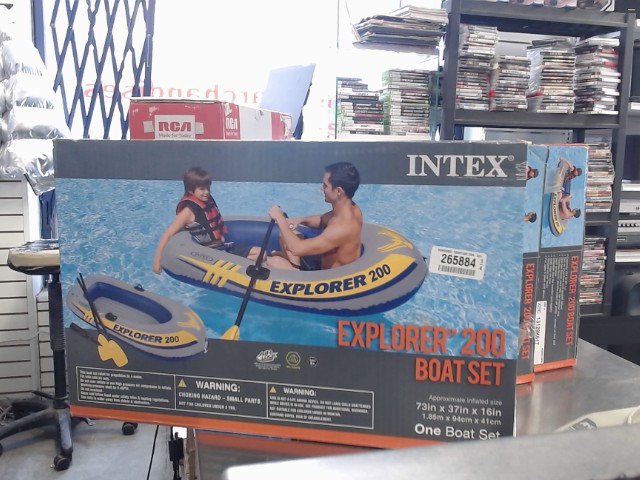 Inflatable boat raft setwith 2 oars+pum