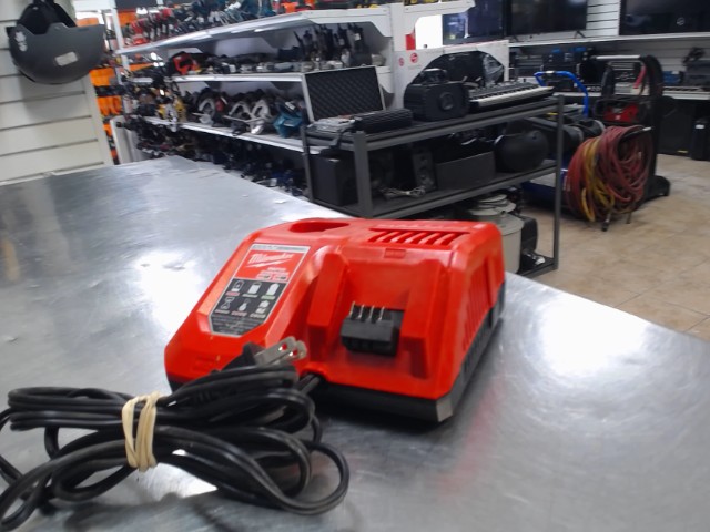 Chargeur batterie pour drill