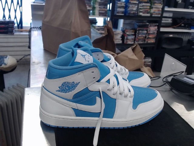 White/legend blue 9.5 air jordan 1 mid