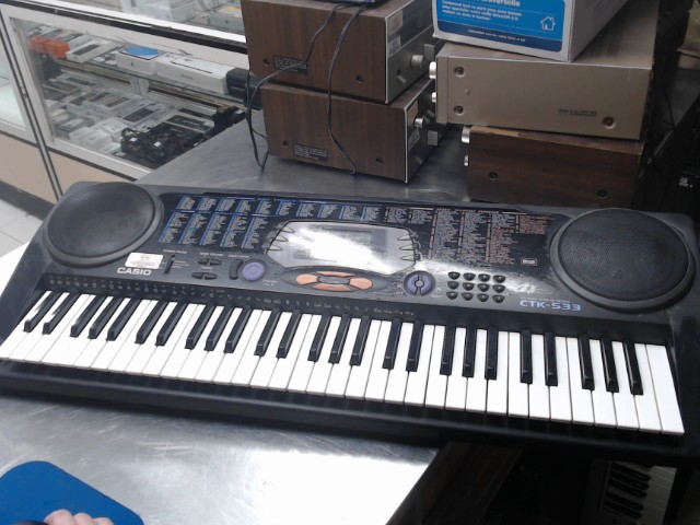 Clavier casio 61 keys