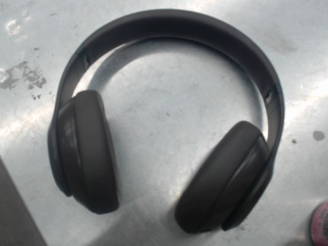 Beats studio pro brun usb c