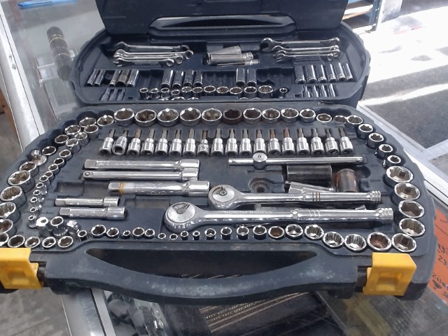 Kit de ratchet/douille/bit case