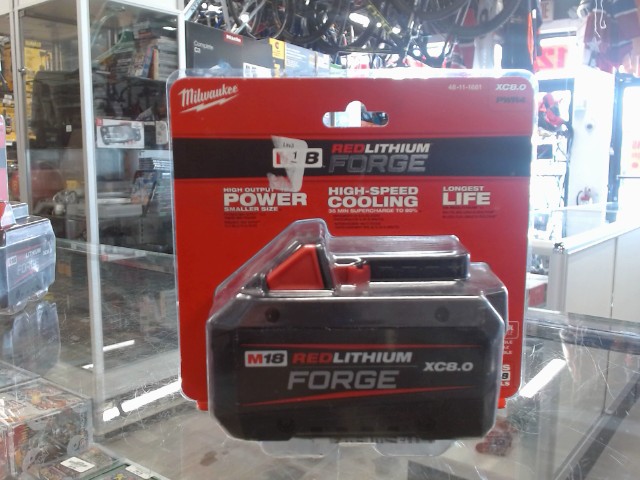Milwaukee xc8.0ah forge new