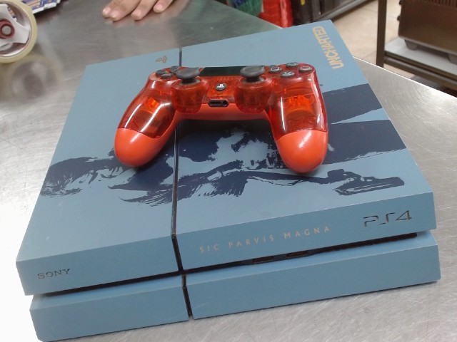 Playstation 4 + 1 manette
