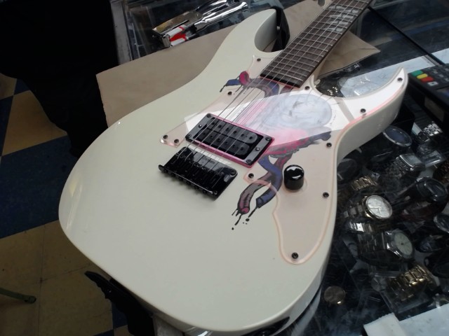 Guitare avec case noir + acc