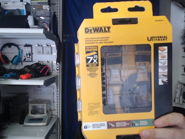 Oscillating blade set