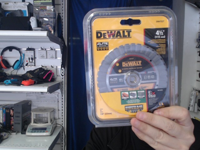 Disque diamant� segment� 4 1/2 pouces