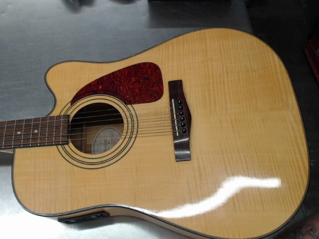 Fender acoustique avec pickup
