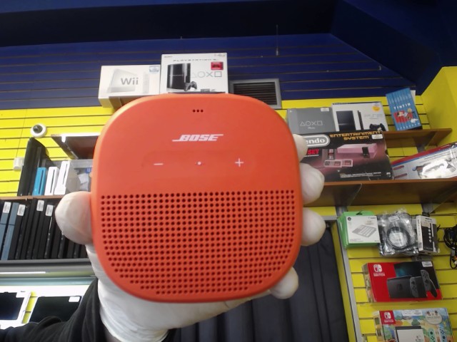 Bose soundlink micro orange