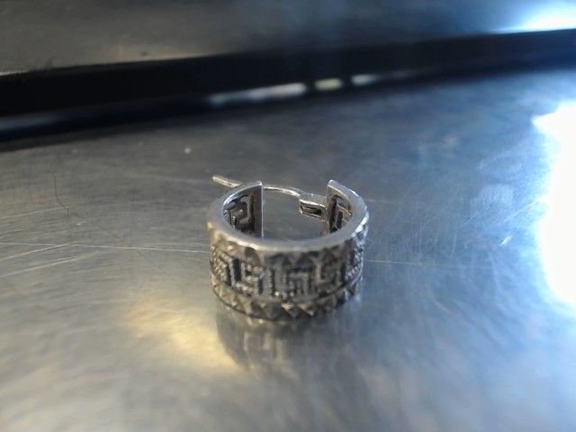 Boucle d'oreille seule en argent