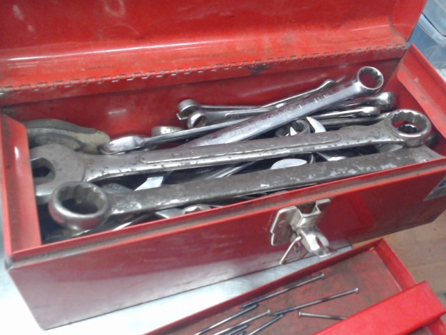 Tool box outils divers + cl�