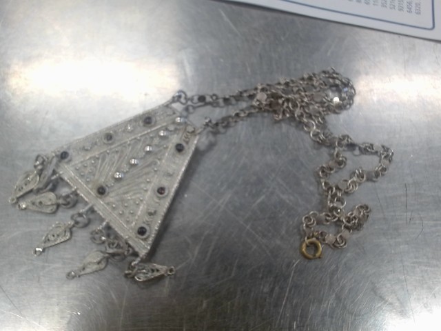 Chaine + gros pendantif en argent 925