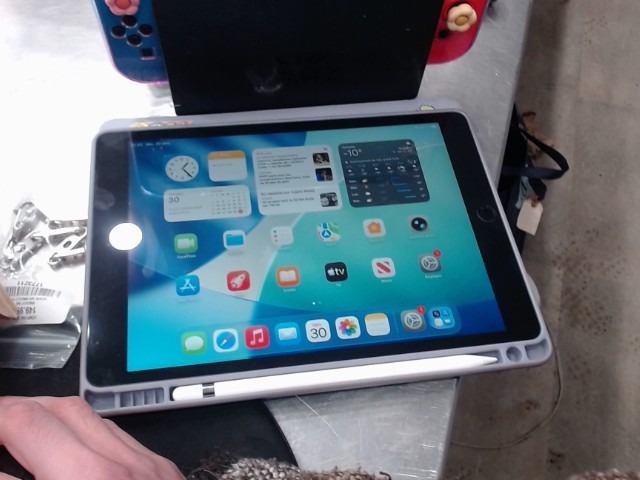 Ipad 9e gen avec pen