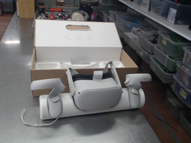 Meta quest 2 avec base de charge