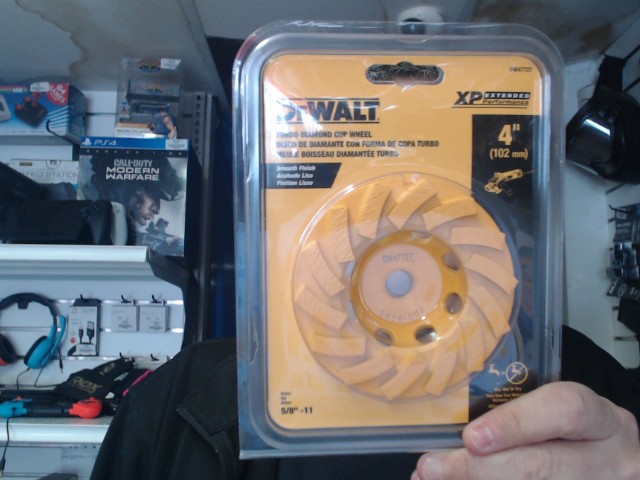 Meule boisseau diamant�e turbo