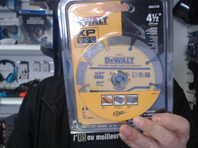 Disque diamant� segment� 4 pouces 1/2