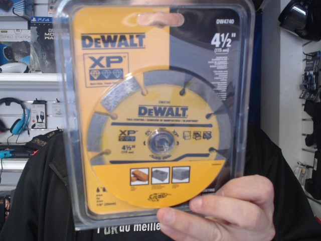 Disque diamant� segment� 4 pouces 1/2