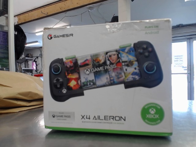 Bluetooth cloud gaming controller